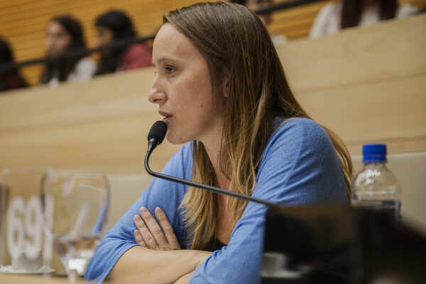 Luciana Echevarría e sesión de la Legislatura de Córdoba