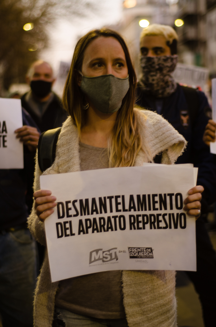 Ante el crimen policial de Jonathan Romo. Luciana Echevarría: "¿Cuántas muertes más hay que lamentar para que Schiaretti desmantele esta mafia policial?". 1 DSC 5962MP