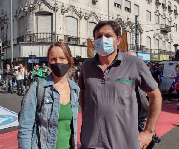La izquierda presenta sus propuestas para la salud. Luciana Echevarría: “La salud debe ser totalmente estatal” 1 Destacadas de la web 8 8